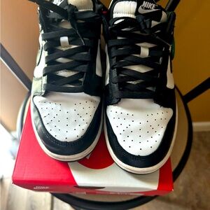 Nike Retro low Sneakers ( Black/White)